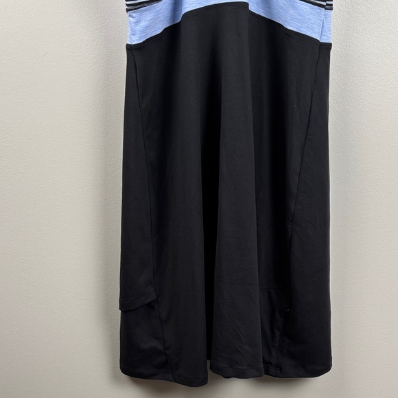 Title Nine blue and black sports dress medium w shelf bra Athleisure pickleball - Picture 5 of 12